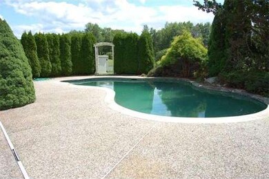 51 N Sturbridge Rd, Charlton, MA 01507 - photo 2