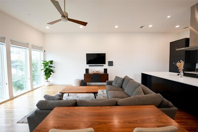 2203 Moser Ave unit 106, Dallas, TX 75206 - photo 4