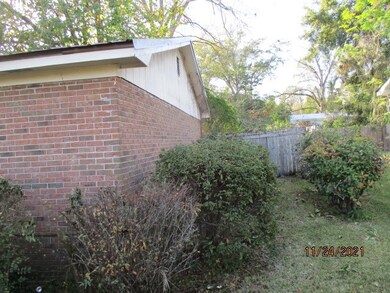 205 S Walker St, Quitman, GA 31643 - photo 3