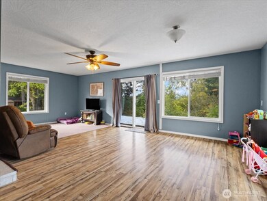 103 Lowrane Dr, Kelso, WA 98626 - photo 6