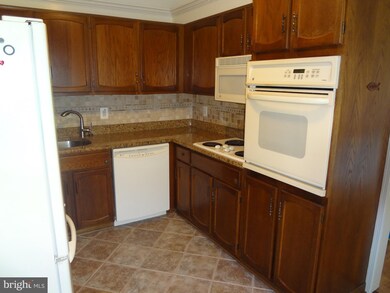 3232 Gleneagles Dr, Silver Spring, MD 20906 - photo 6