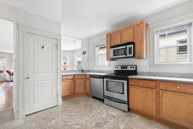 33 Newbury St unit 2, Somerville, MA 02144 - photo 3