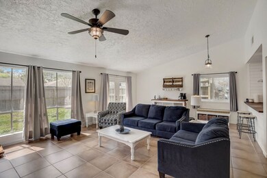 17006 Barcelona Dr, Friendswood, TX 77546 - photo 7