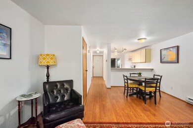 170 Newport Way NW unit D32, Issaquah, WA 98027 - photo 6