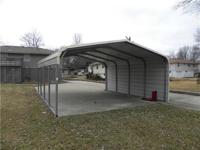 709 W Main St, Odessa, MO 64076 - photo 6