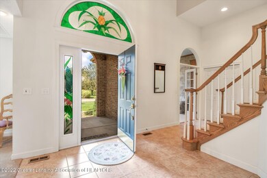 06-16717-Thorngate-Rd-WindowStill-Real-E