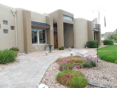 380 Canyon View Dr, Farmington, NM 87401 - photo 2