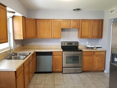 4316 Ish Brant Ct W, Jacksonville, FL 32210 - photo 3