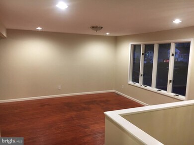 22 Walnut Dr, Burlington, NJ 08016 - photo 4