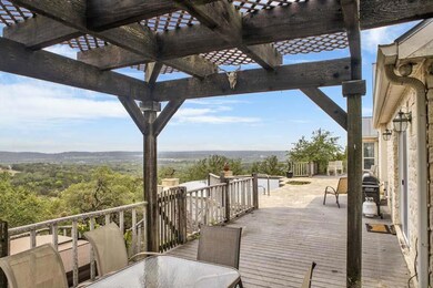 301 Ledge Stone Dr, Fredericksburg, TX 78624 - photo 5