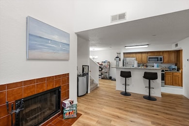 2307 Balsam Dr unit L205, Arlington, TX 76006 - photo 4