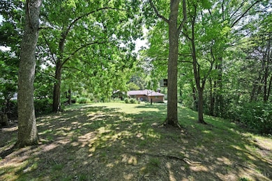7714 Forest Rd, Cincinnati, OH 45255 - photo 7