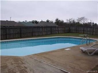 Pool perfect for the hot summer months!
