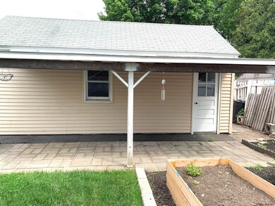 1864 Ferguson St, Schenectady, NY 12303 - photo 5