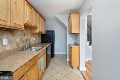 933 Middlesex Rd, Essex, MD 21221 - photo 3