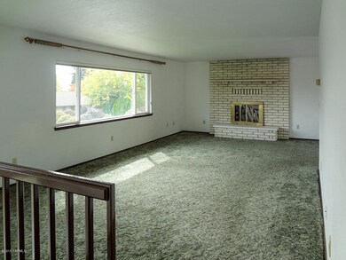 Upstairs Family Room & Fireplace