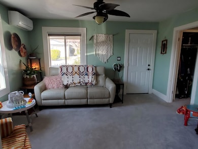 535 NW E St, Grants Pass, OR 97526 - photo 2