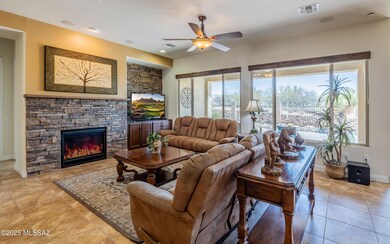 Great Room w/Fireplace