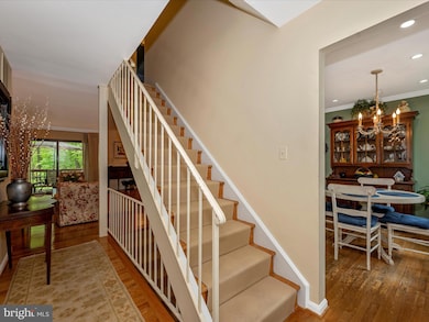 10881 Deborah Dr, Potomac, MD 20854 - photo 4