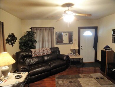 315 E 15th St, Anderson, IN 46016 - photo 2