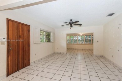 FRONT DOOR TO FAMILY ROOM