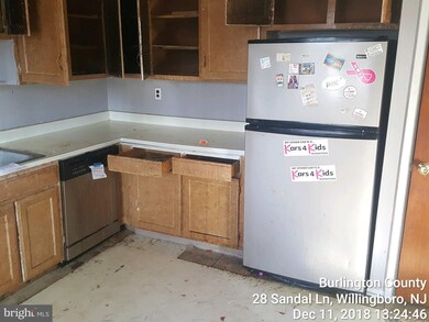 28 Sandal Ln, Willingboro, NJ 08046 - photo 6