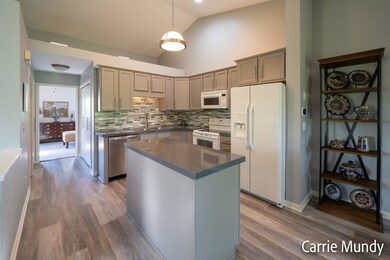 1391 Quarterline Cmn, Holland, mi-6