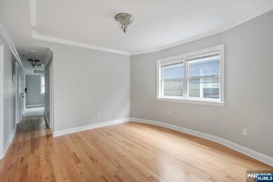 71 W 54th St, Bayonne, NJ 07002 - photo 4