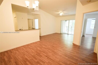 2427 Centergate Dr unit 306, Miramar, FL 33025 - photo 2