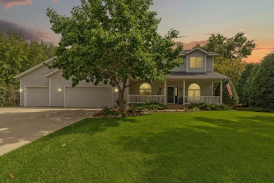 1410 Fairway Dr, Faribault, MN 55021 - photo 2