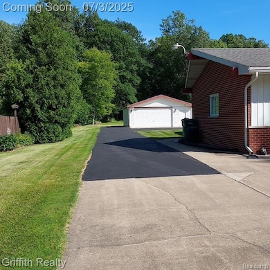 2 Garages