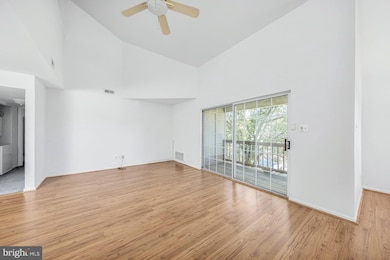 2002 Tanglewood Ct unit 2002, Sewell, NJ 08080 - photo 2