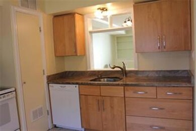 707 Windsor Dr unit 707, Framingham, MA 01701 - photo 4