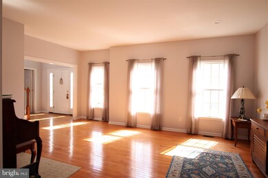 6 Jupiter Hills Ct, Skillman, NJ 08558 - photo 4