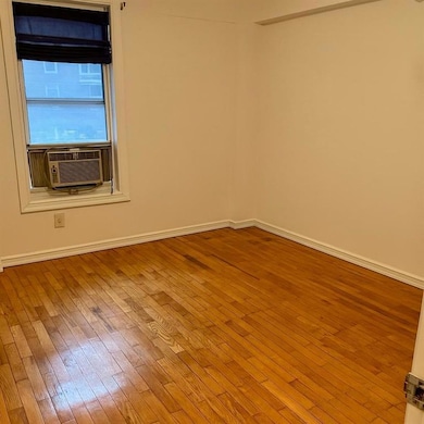 Flagg Court unit 119, Brooklyn, NY 11209 - photo 6