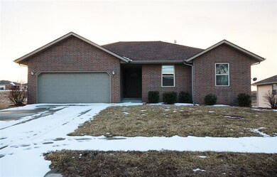 1909 N Gregory Dr, Nixa, MO 65714 - photo 2