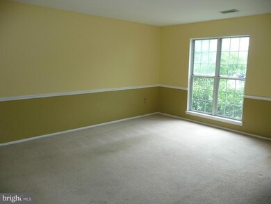 2851 Madeira Ct unit 14, Woodbridge, VA 22192 - photo 3