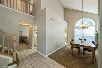 1541 Diamond Dr, Hoffman Estates, IL 60192 - photo 5