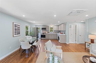 7 Laneway Ct unit B, Narragansett, RI 02882 - photo 2