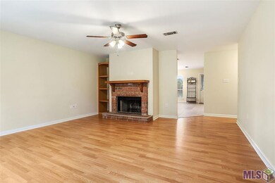 3261 Pecan St, Zachary, LA 70791 - photo 4