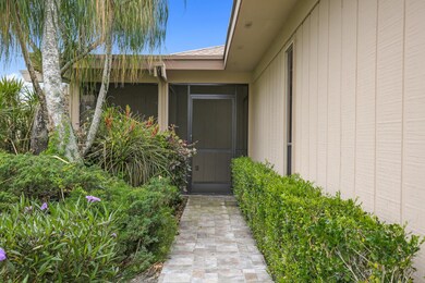 13713 Whispering Lakes Ln, West Palm Beach, FL 33418 - photo 7