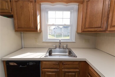 1175 Diamond Hill Rd unit 305, Woonsocket, RI 02895 - photo 5