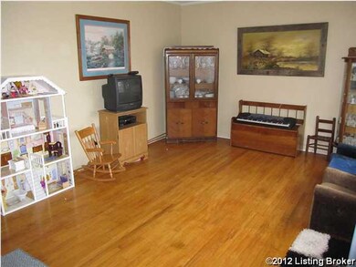 5612 Idlewood Ln, Louisville, KY 40291 - photo 3