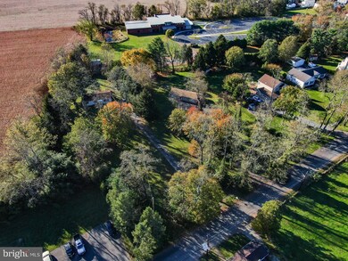 13 Railroad Ave, Columbus, NJ 08022 - photo 6