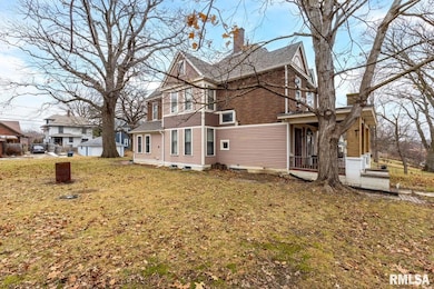 532 W 8th St, Davenport, IA 52803 - photo 4