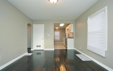 Living Room (4)