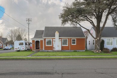 1302 4th St, Tillamook OR-02