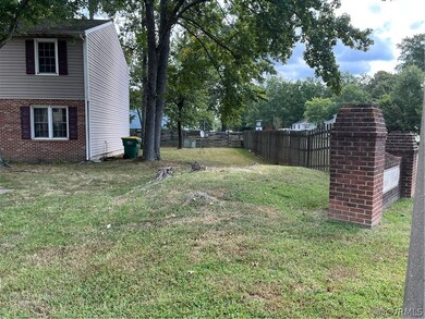 1707 Autumn Woods Dr, Hopewell, VA 23860 - photo 2