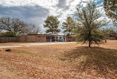 101 Hyline Dr, Cleburne, TX 76031 - photo 2