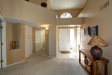 FOYER!